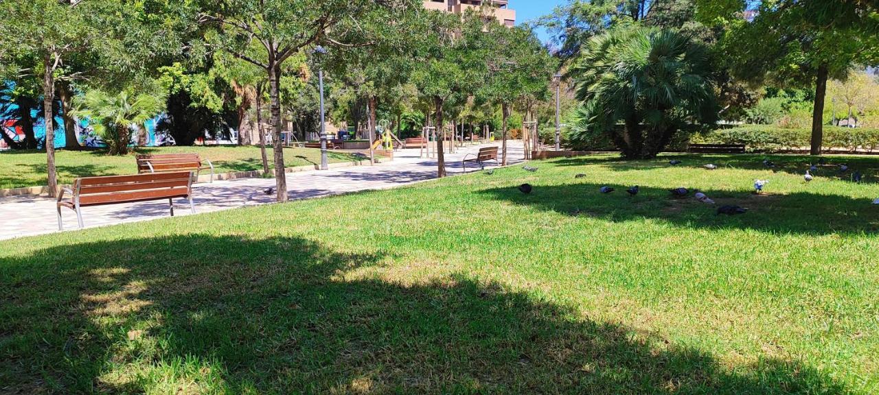 Oasis Apartment Valencia Luaran gambar